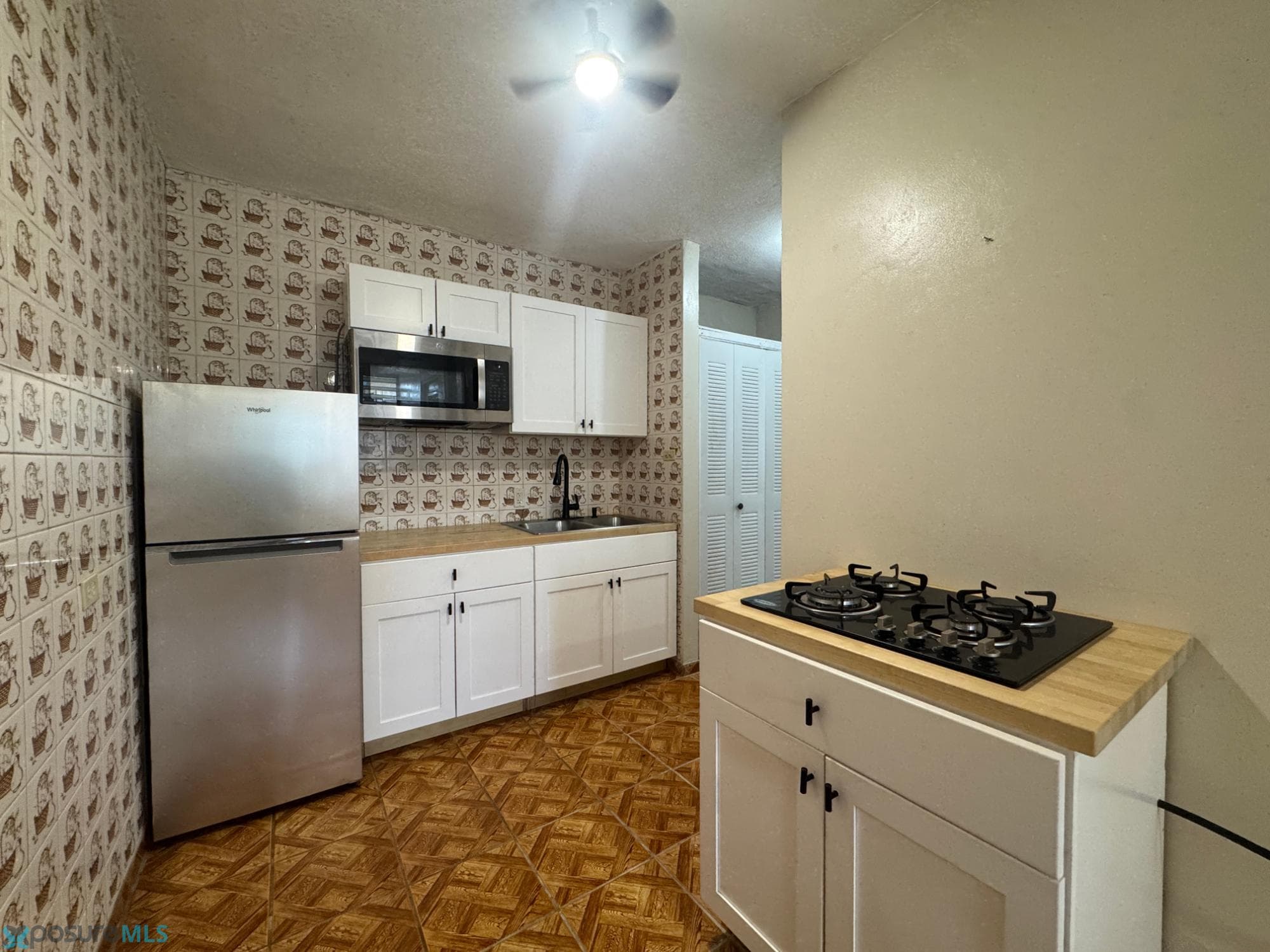 Charming newly remodeled apartment