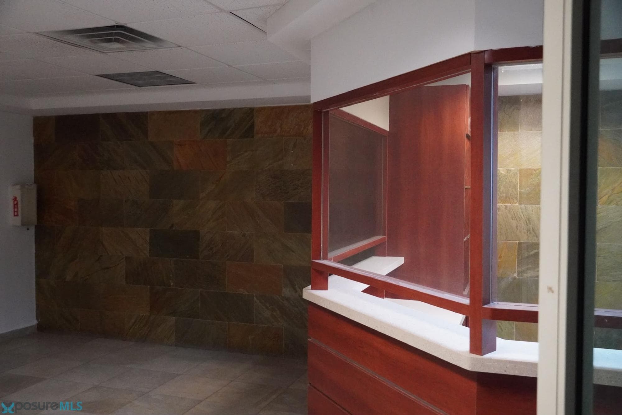 Metro Medical Condominium, Office in Bayamón