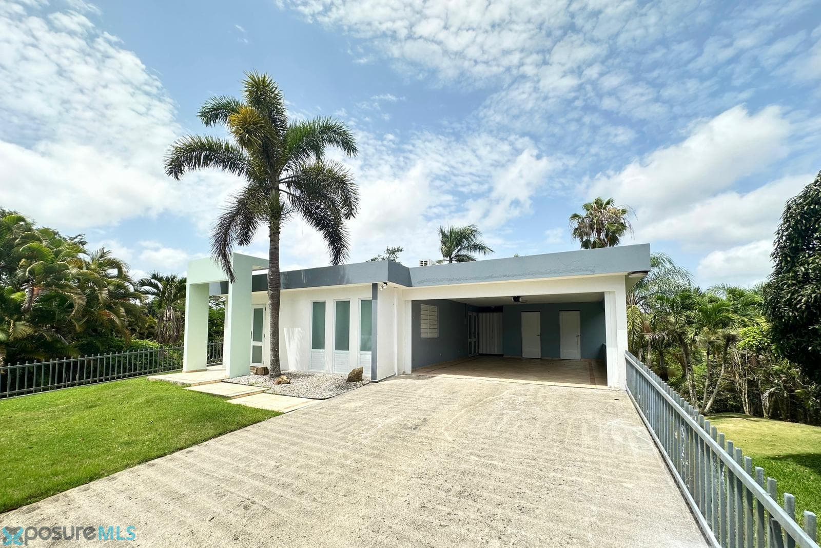 Bo Bayamon Solar 2, Cidra, PR