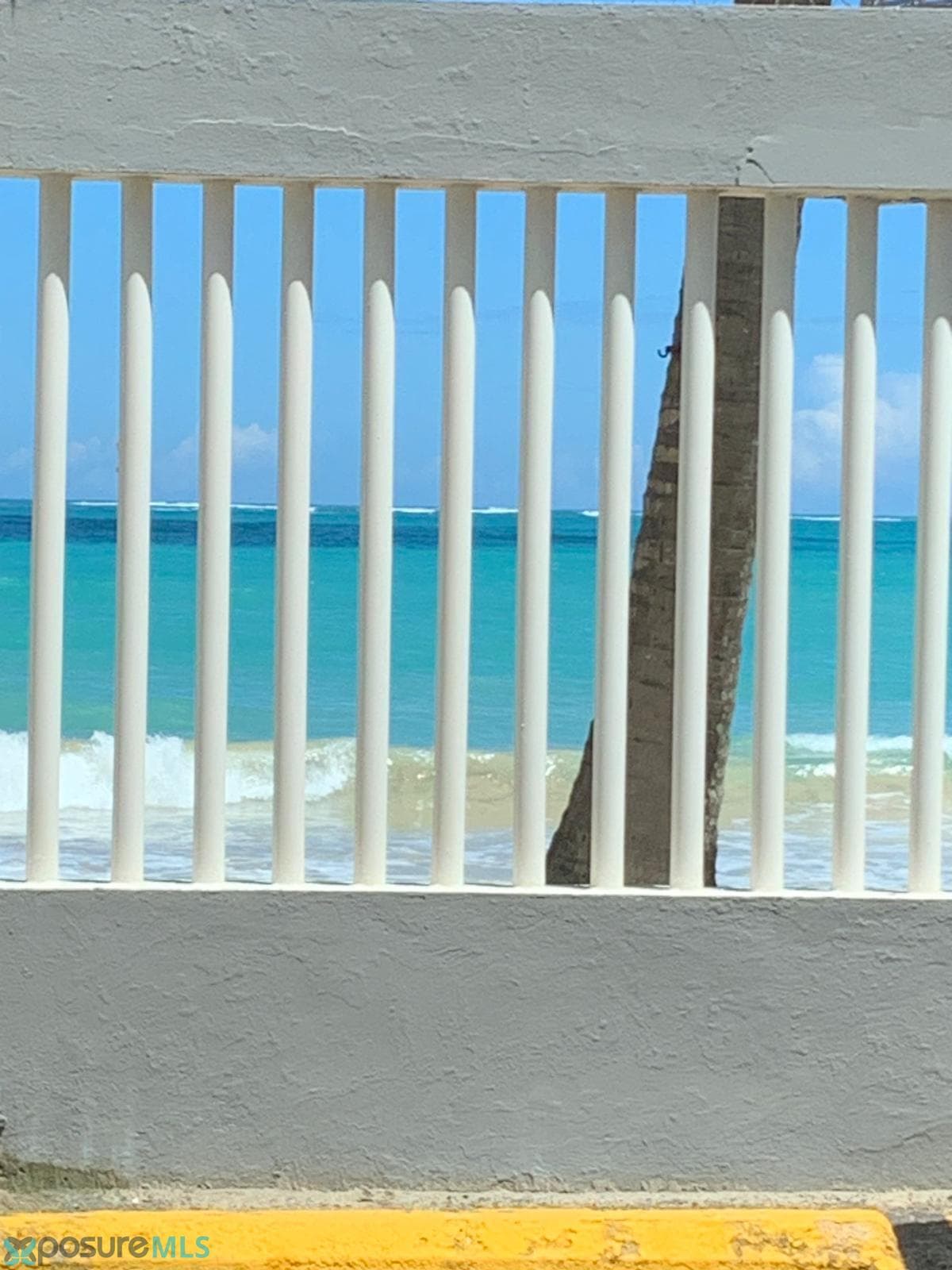 Beachfront studio apartment @ Golden Beach