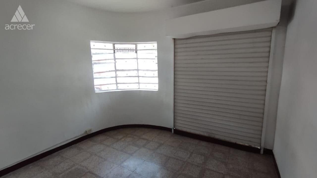 Calle 30 # 82a-33