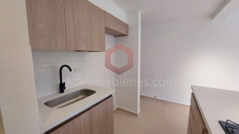 Calle 15a # 25b-33