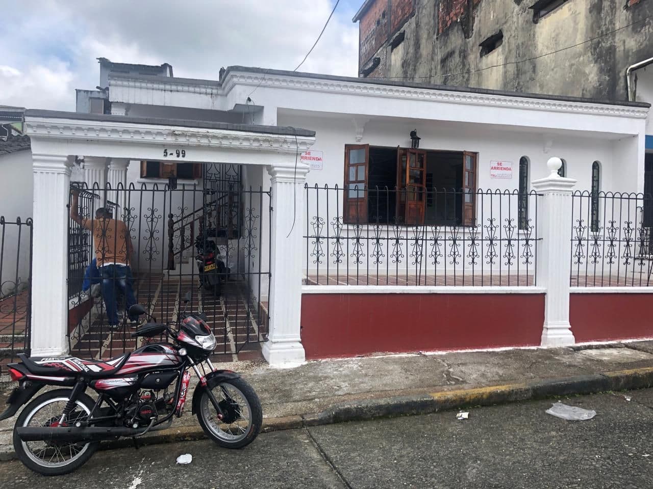 Calle 11 # 80-29