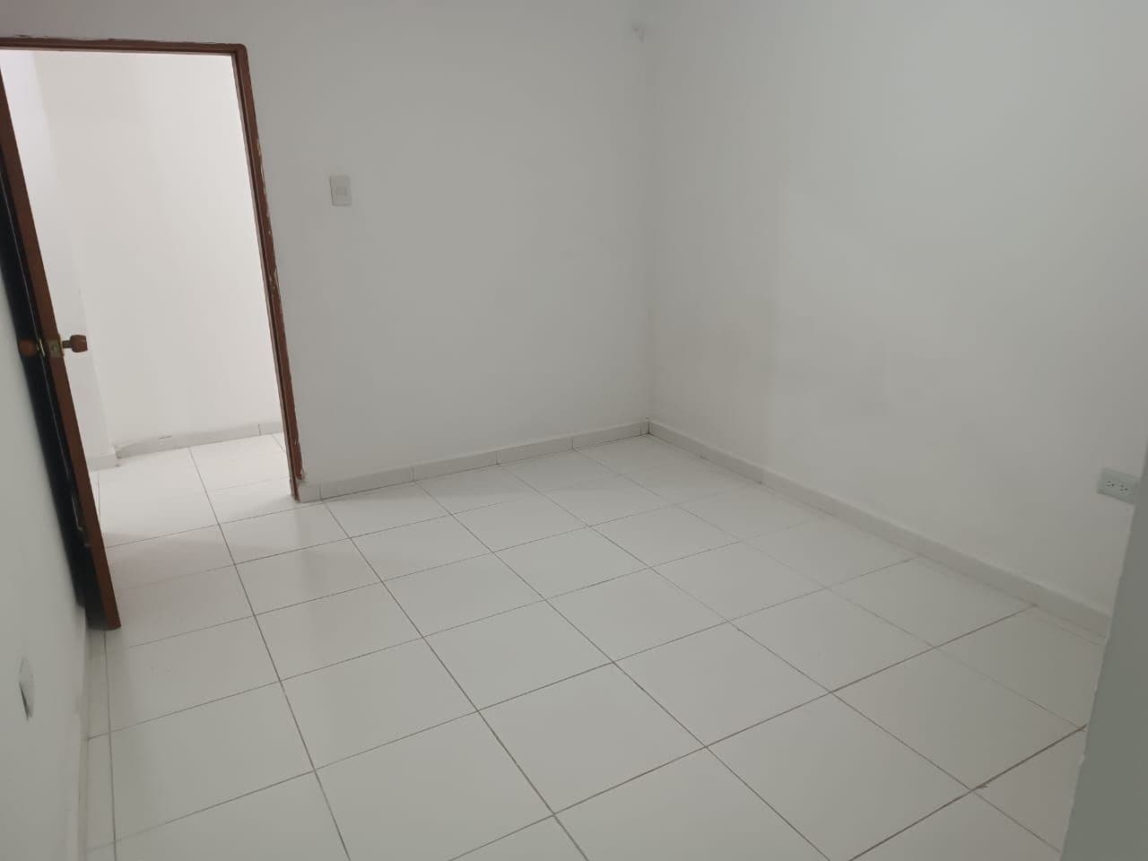 Calle 87b # 42a-2