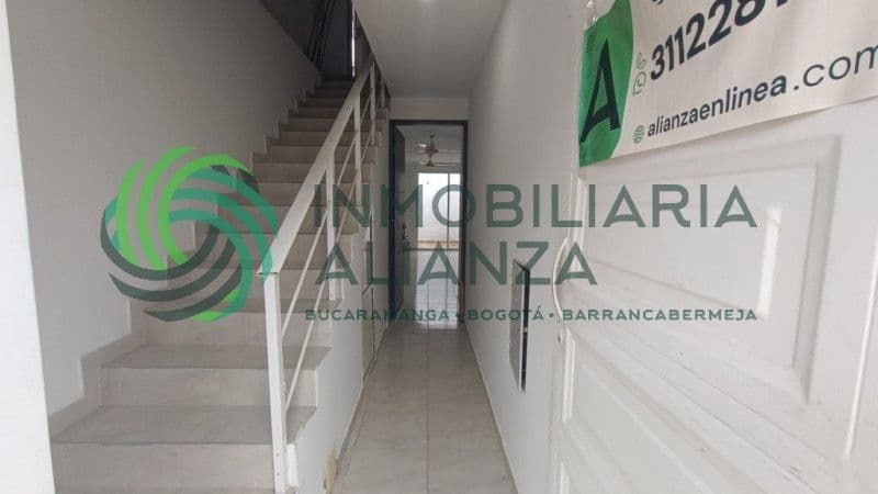 Calle 79b # 22b-25