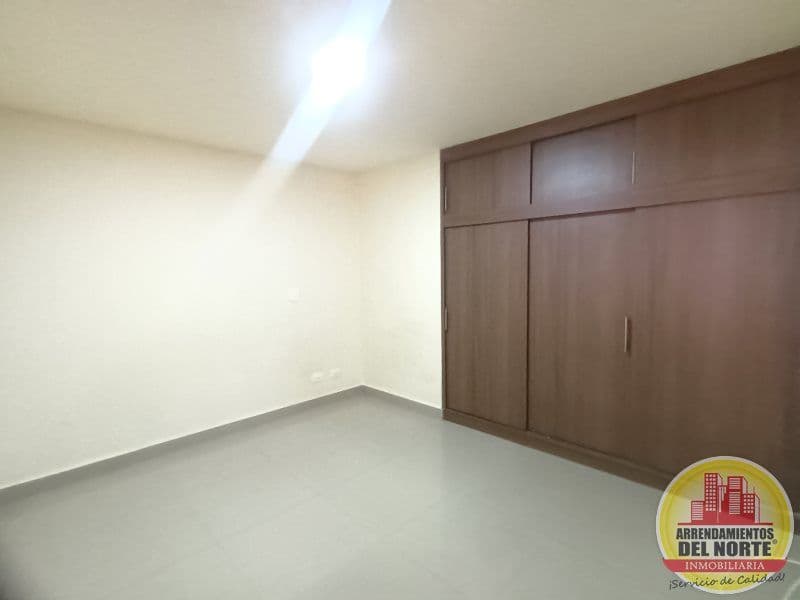 Calle 51 # 47-80