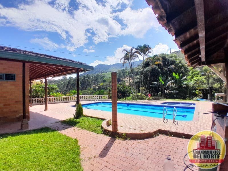 0792002000000800057000000000 Lote 5a Paraje Corriente