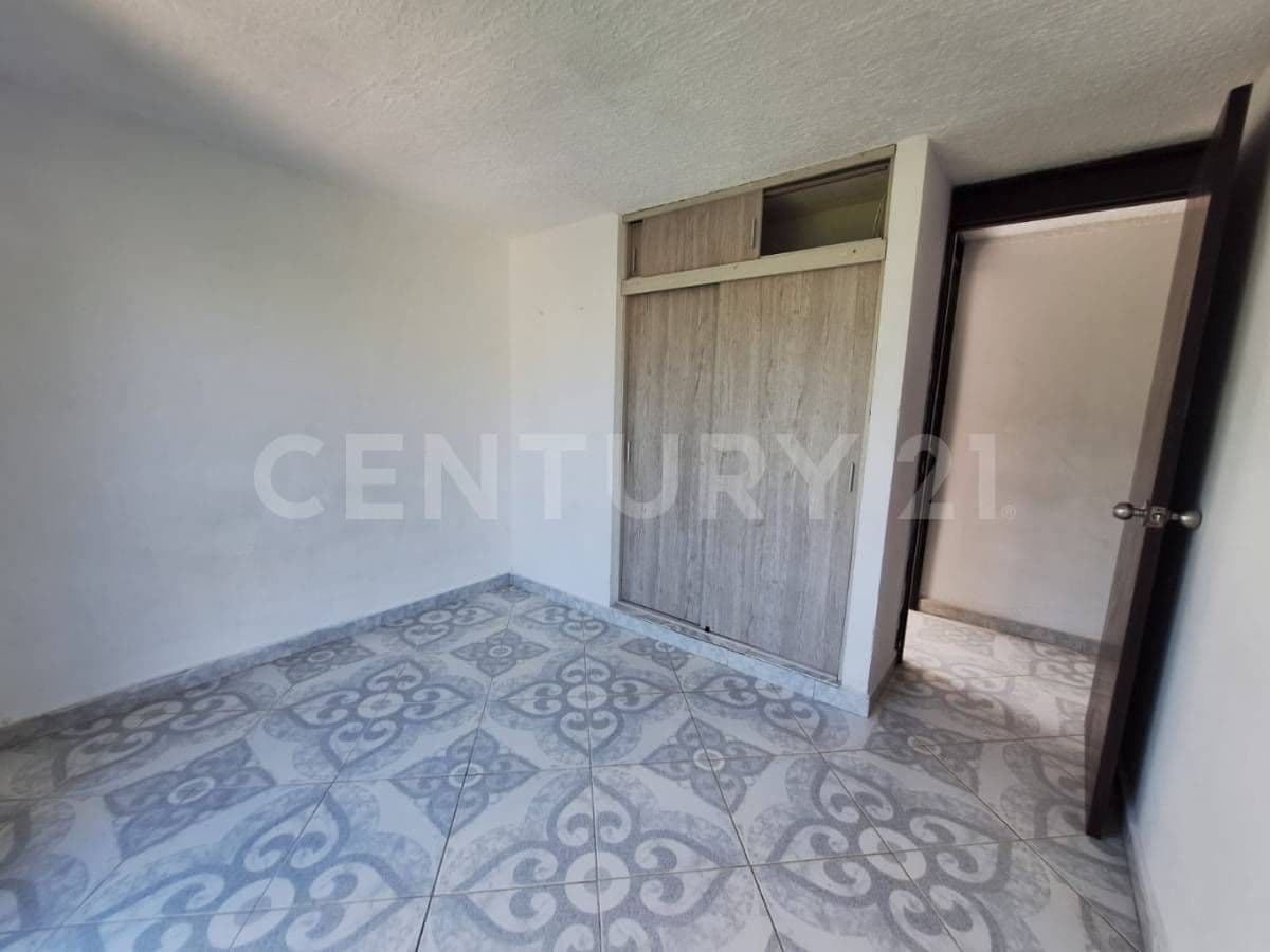 Calle 51 # 33-46