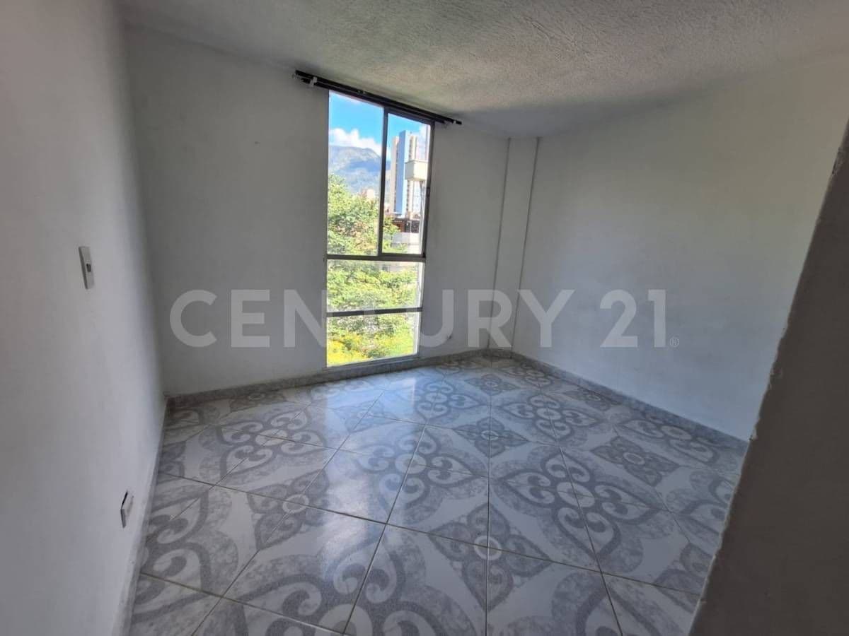 Calle 51 # 33-46