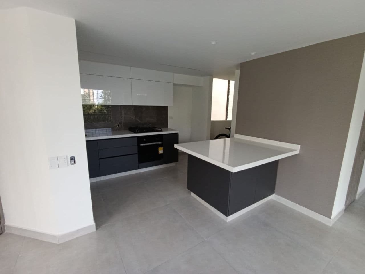 Calle 18a Norte # 15-75