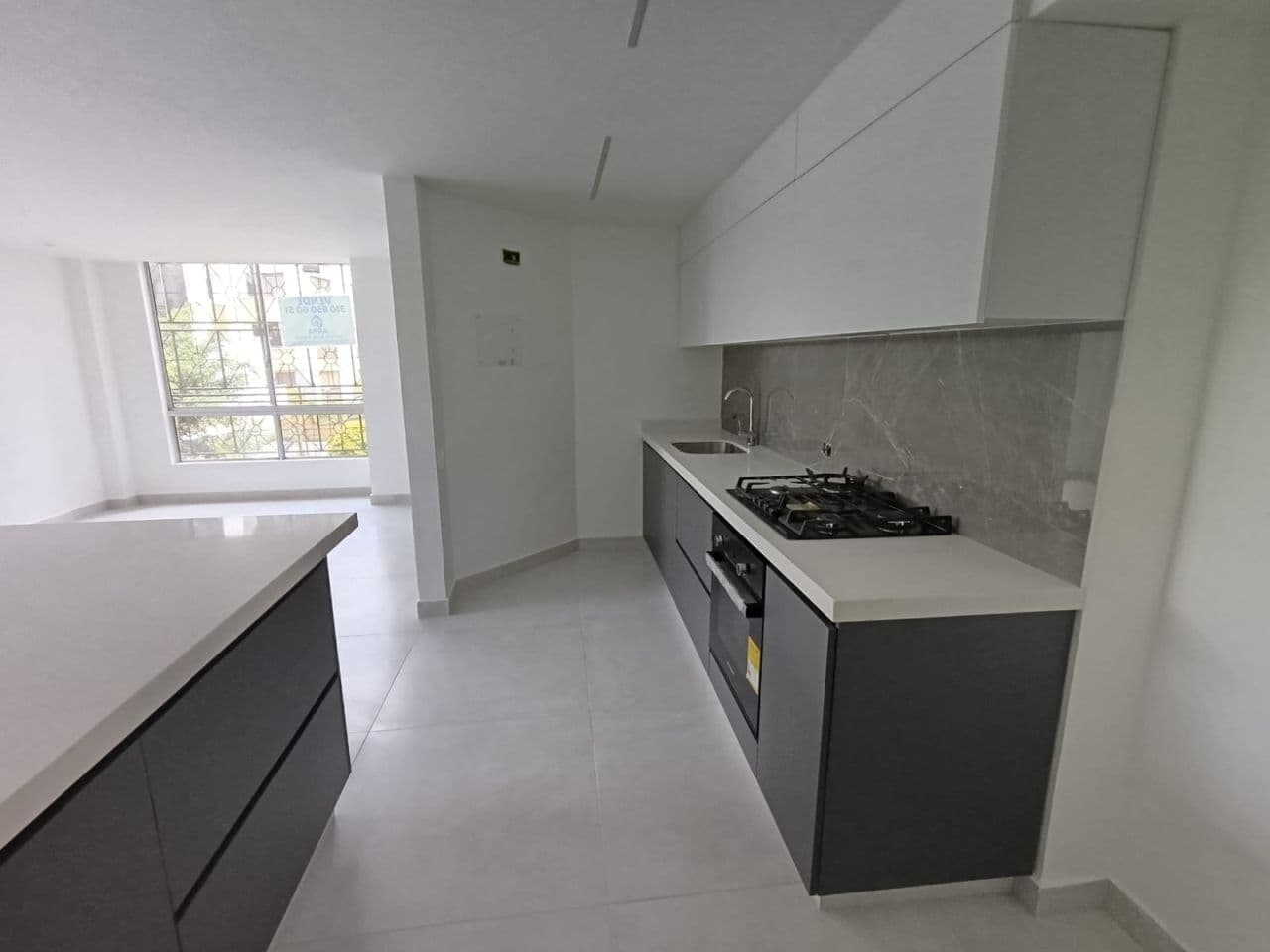 Calle 18a Norte # 15-75