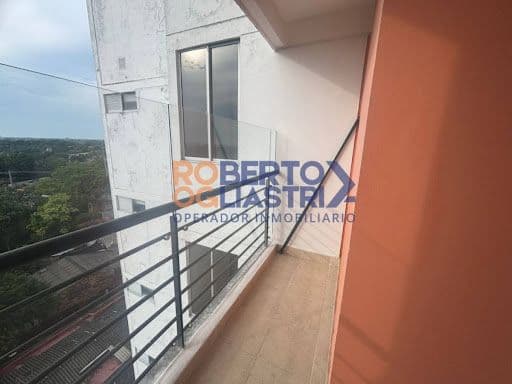 Calle 37 # 52-242