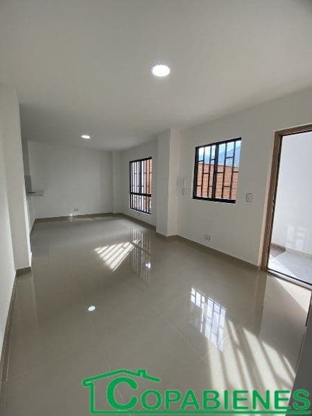 Calle 50 # 47-43