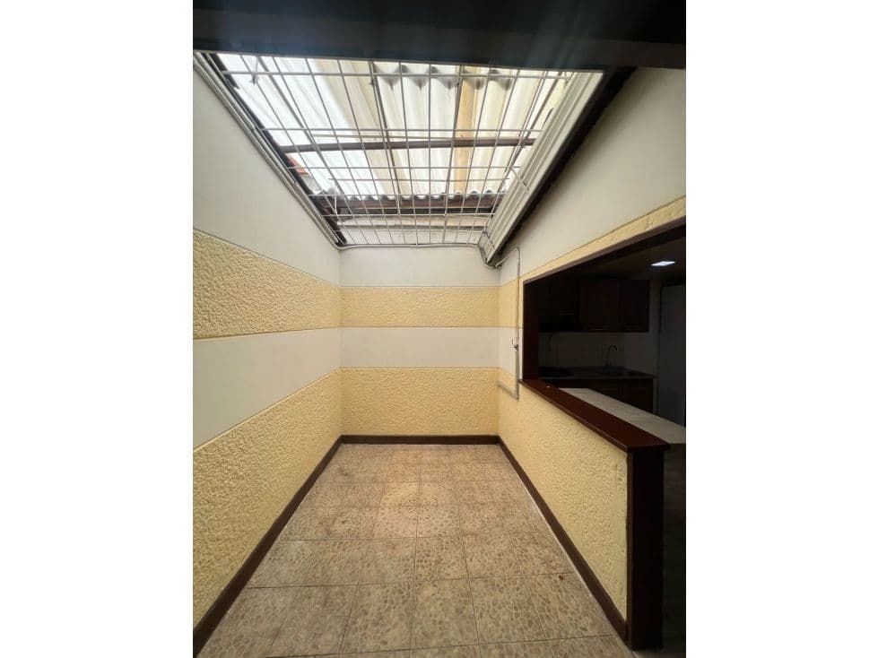 Calle 51b # 81a-50