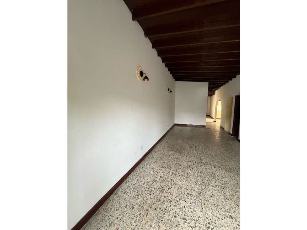Calle 51b # 81a-50
