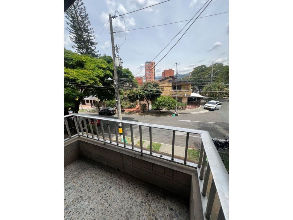 Calle 51b # 81a-50