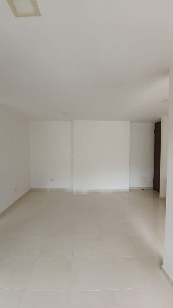 Diagonal 59 # 44-61