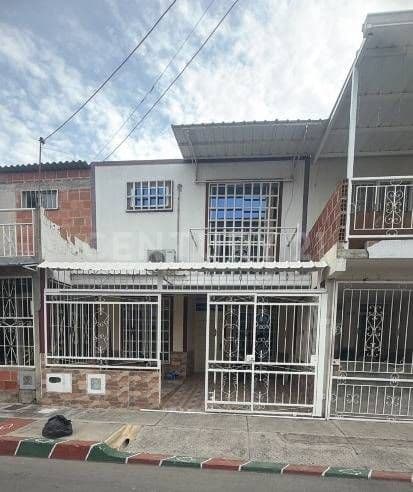 Calle 16a # 36c-10