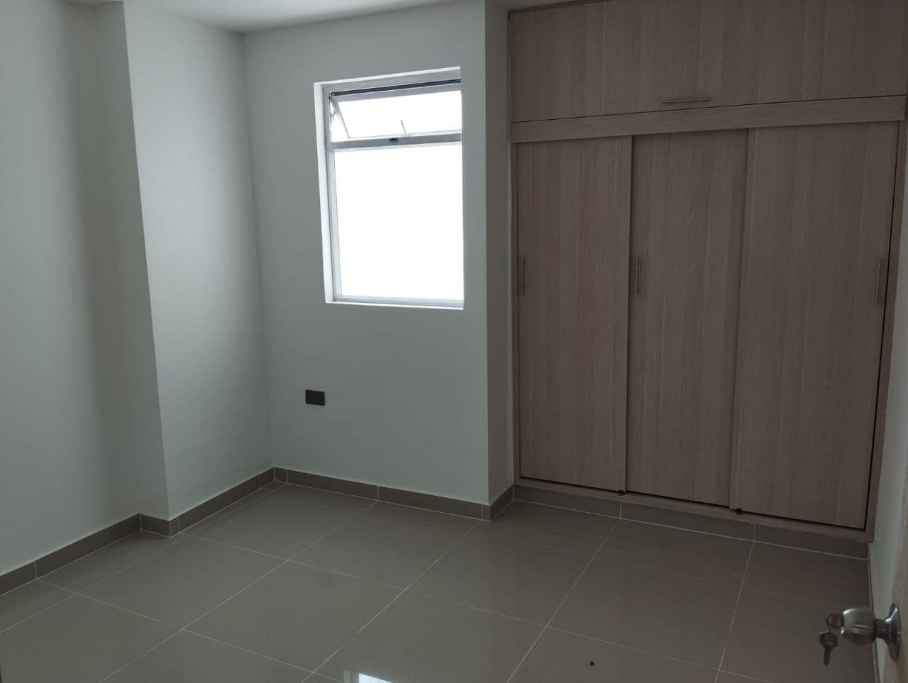 Calle 27b # 57-85