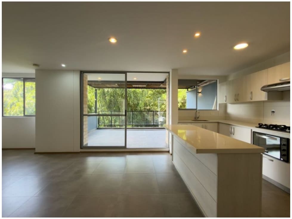 Apartamento en Venta en Loma del Esmeraldal, Envigado