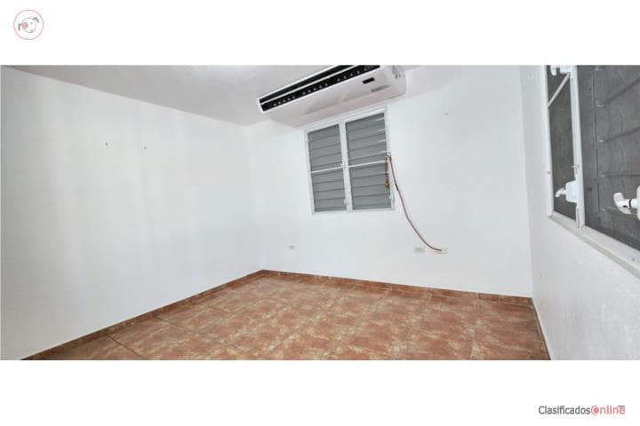 URB. BRISAS DE PLAYITA, CASA EN SALINAS, en Salinas Puerto Rico
Casa en Sector-Playa de 3 Cuartos y 2 Baños