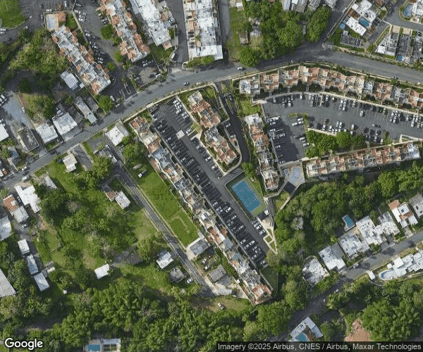 Condominio Villas de Parville Ii, 2 Avenida Lopategui, Frailes, Guaynabo, 00969