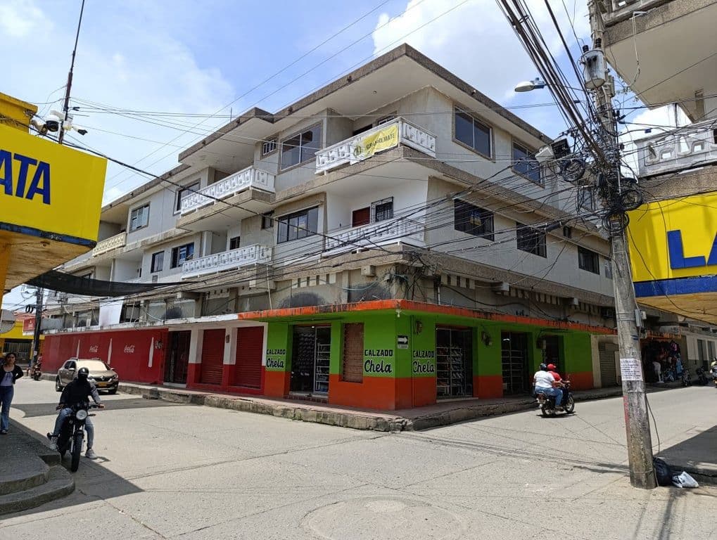 Calle 15a # 15-19
